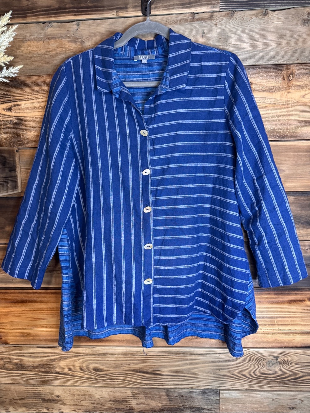 habitat Women's Blue Stripe Button-Front Top | Size Small | Linen Cotten